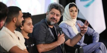 سخنان عجیب سازنده “هوک” درباره کارخانه‌های تعطیل شده در سیستان و بلوچستان