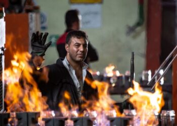 بحران عجیب در بازار کار ایران