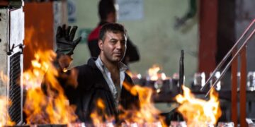 بحران عجیب در بازار کار ایران