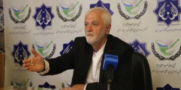 اولین نشست خبری دکتر روازاده بعد از مطرح شدن ممنوعیت کار ایشان در فضای مجازی