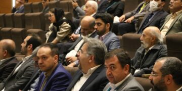 تاکید معاونت بازرگانی ذوب آهن اصفهان بر استفاده از سازه های فلزی