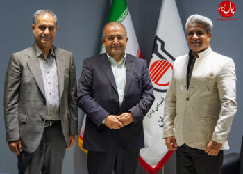 ذوب آهن اصفهان پیشران توسعه در کشور (+فیلم)