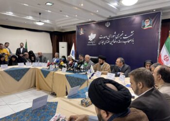 نشست خبری شورای وحدت با حضور خبرنگاران داخلی و خارجی