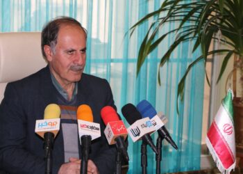 استفاده از مشاور نخبه در کمیسیون ها با رای مردمی الزامی است