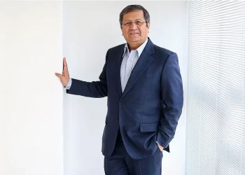 ارزی و مالیاتی و گمرکی موارد مهمی است که باید اصلاح شود