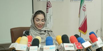 بنیانگذار اولین بیزینس کلاب رسمی ایران از مردم خسارت دیده جنگ، حمایت مادی و معنوی می کند